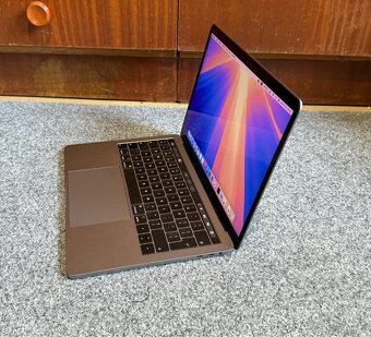 CTO Apple MacBook Touch Bar Pro 13 2018, i7, 16GB RAM, 256GB - 3