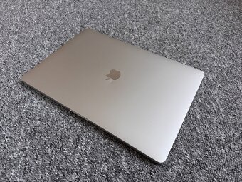 Macbook Pro 16 (2019) - 16gb / 512 ssd / i7 / AMD Radeon Pro - 3