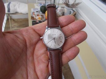 oblibene krasne funkcni hodinky prim Pyzamo rok 1985 - 3