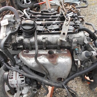 nd z škoda roomster 1.4 16v 63kw modrá zelená sahara 9202 - 3