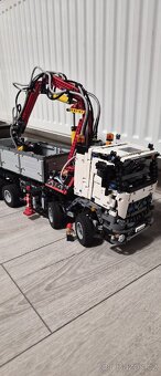 Lego TECHNIC Mercedes-Benz Arocs 3245 - 3