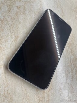 iPhone XR krásný  - 3