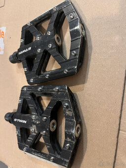 Platformy na MTB Rockrider 900 - 3