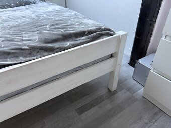 Postel 160x200cm včetně matrace - 3
