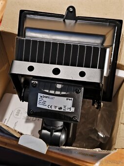 Halogenovy reflektor 500 W - 3