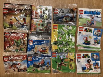 LEGO Minifigurky a LEGO Polybagy - 3