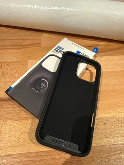 Quadlock Iphone 16Pro Max - 3