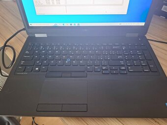 Dell Latitude E5570 - 3