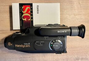 Video kamera SONY - CCD-FX200E PAL 8 - 3