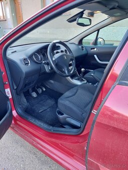 Prodám Peugeot 308 kombi na náhradní díly - 3
