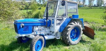 Prodám zetor 4011 bez TP a SPZ, pluh na sníh a kultivator - 3