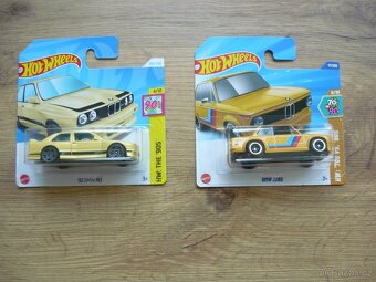 AUTÍČKA HOT WHEELS - 3