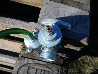 Karburator nový,filtr - 3