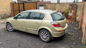 Opel Astra H 1.6 - 3
