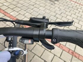 Elektrokolo Rock Machine Crossride e400 Shimano - 3