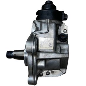 Vysokotlaké vstřikovací čerpadlo 03L130755AC 2.0TDI 103KW - - 3