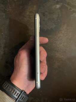 Appl iPhone 11 - 3