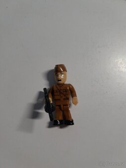 Lego Cobi 2395 sovětský kanón M-30 - 3