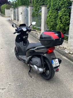 Kymco People GT 200i - 3