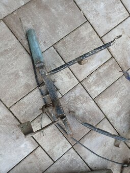 Jawa 50 pionyr - výfuky, krize - 3