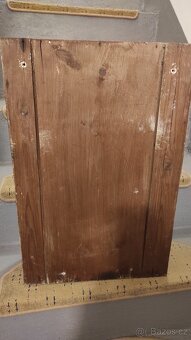 Stará skříňka lékárnička - 3