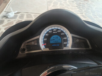 Honda PCX 150 r.v.2016, najeto pouze 15tis. km - 3