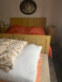 Starožitný nabytek - 3