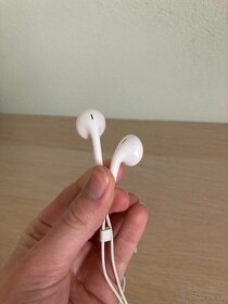 sluchátka Apple EarPods lightning - 3