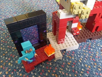 Lego Minecraft 21122 - The Nether Fortress - 3