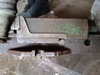 Svěrák - 3