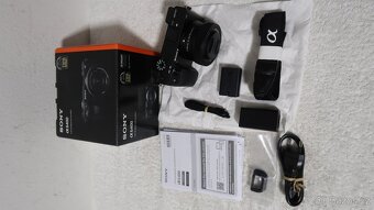 Sony A6400 + 16-50 PZ - 3