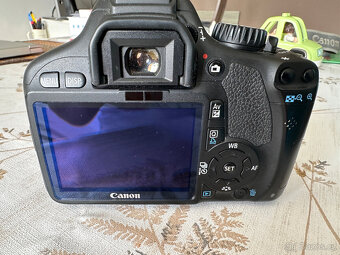 Canon EOS 550D + objektiv 18-55mm EFS IS 3.5-5.6 - 3