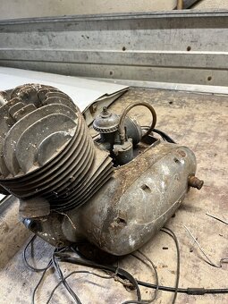 Prodám motor Jawa - 3