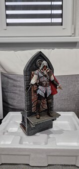 Iron Studios 1/10 Ezio Auditore Deluxe edition soška - 3