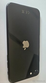 iPhone SE 2020 v hezkem stavu - 3