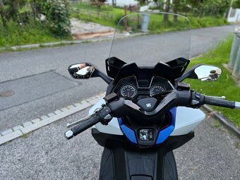 Honda Forza 125 rok 2016 - 3