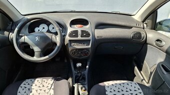 Peugeot 206 1,4 i 55 kW Style - 3