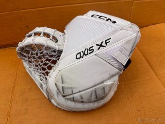 LAPAČKA CCM AXIS XF Sr - 3