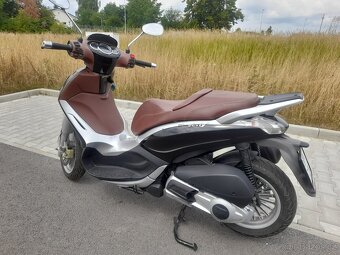 Prodám Piaggio Beverly 125ie rv 2011 - 3
