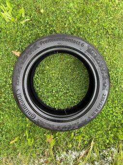 Letní 235/50/R19V Continental PrémiumContact 6 V XL - 3