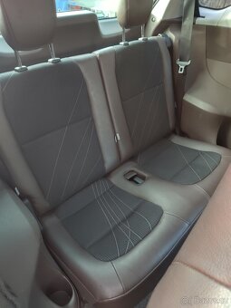 Toyota iQ & Kožený interiér-výhřív., new Pneu, Brzdy, Olej - 3