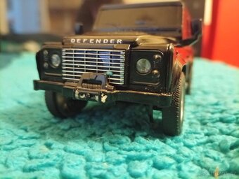 Rastar-Transformovatelný Land Rover Defender- Auto a robot - 3