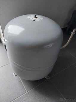 Expanzni nádrž ke kotli - 3