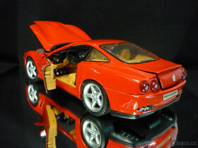 Ferrari 550 Maranello Maisto 1/18 - 3