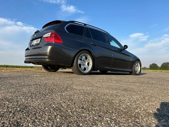 Bmw E91 325i 160kw - 3