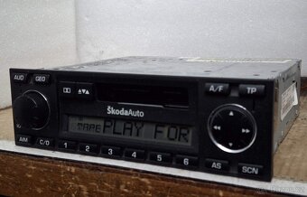Autorádio Škoda Symphony Grundig origo do Octavie 1 - 3