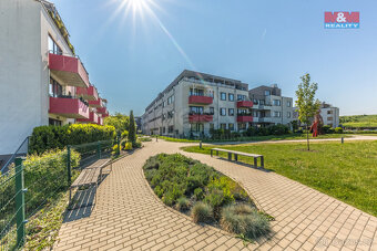 Pronájem bytu 3+kk se zahrádkou, 125 m², Praha - Hostavice - 3
