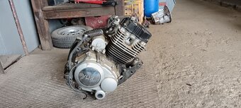 Motor YUKI - 3
