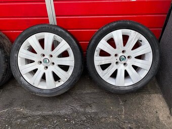 Original ALU kola Škoda 17" 6J ET45 + zimní pneu 225/45/R - 3
