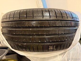 Pirelli p zero sport car 255/55r19 - 3